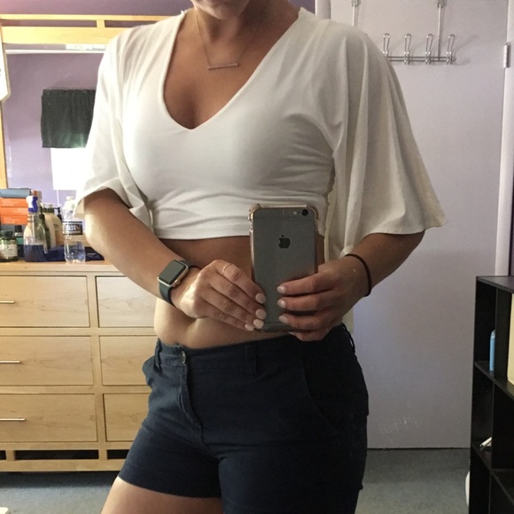 “Ivory” crop top with cape back - Picture 6 of 6